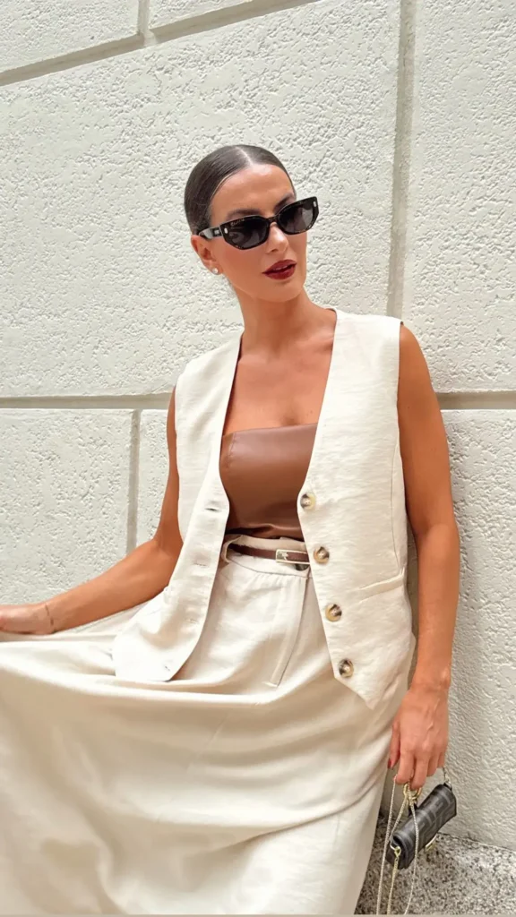 Colete Alfaiataria Claro com Saia e Top