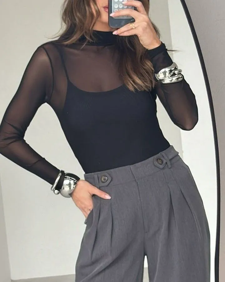 Regata com Blusa Transparente