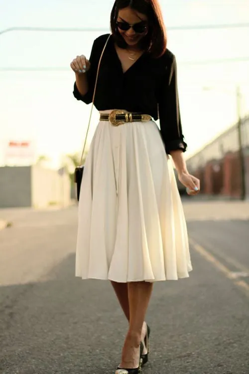 Saia Midi Off White com Chemise Preta