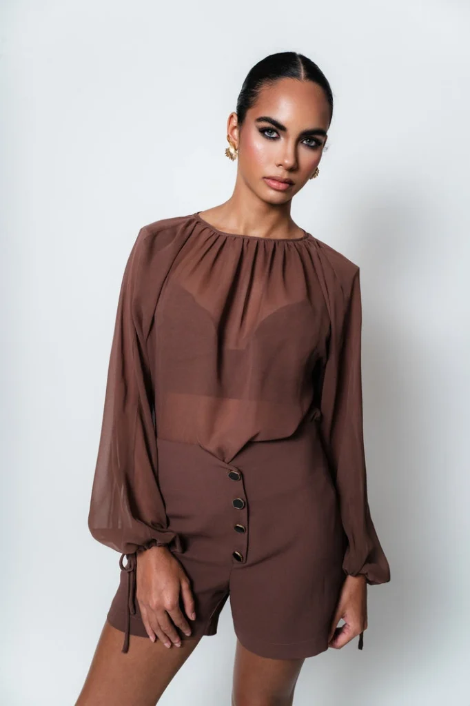 Blusa Tule Marrom Transparente