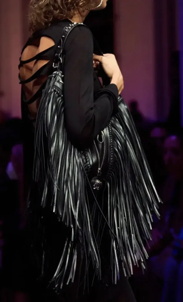 Bolsa Preta com Franja