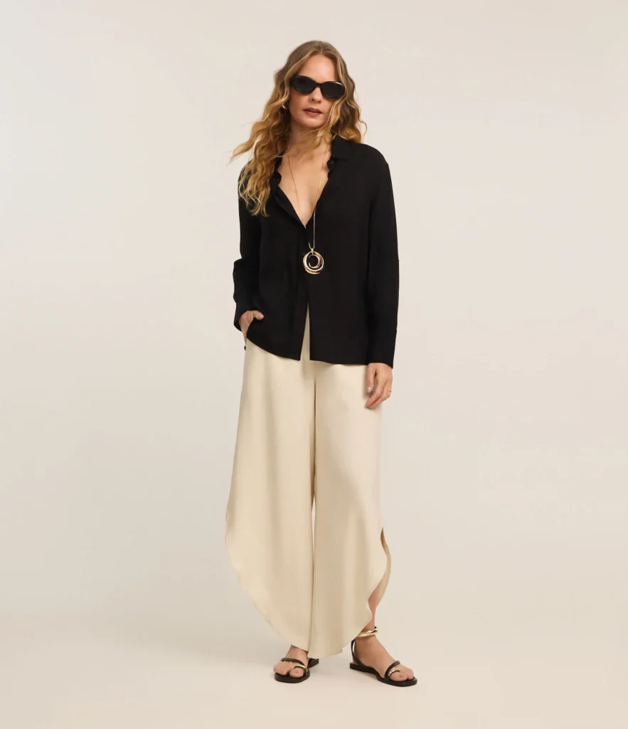 Calça Barrel Alfaiatada com Barra Assimétrica