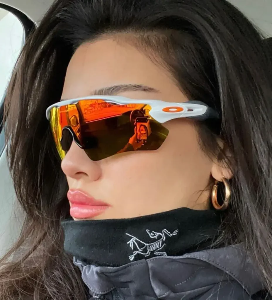 Óculos-de-Sol-Esporte-Lentes-Grandes-Coloridas-Sem-Aro