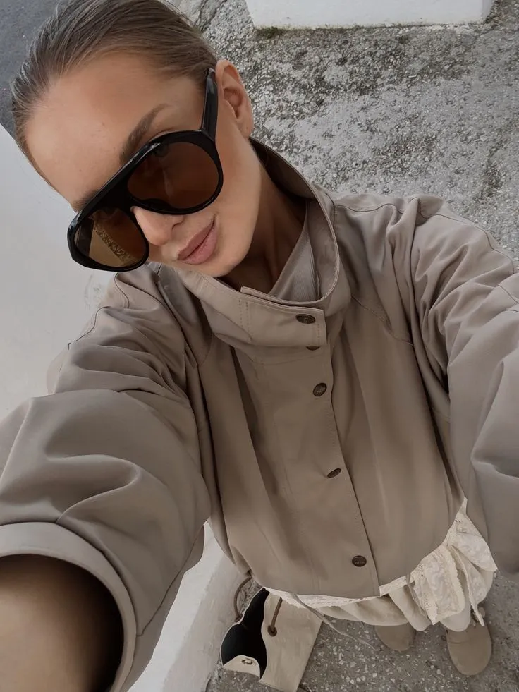 Óculos - preto-Lentes-Grandes + Trench  Coat Oversized