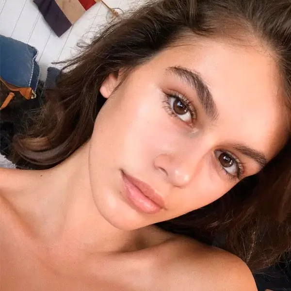 Sobrancelha - Estilo natural