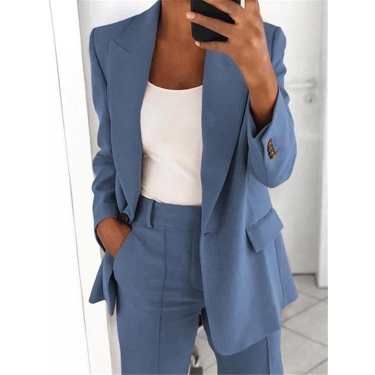 blazer azul camisa básica branca