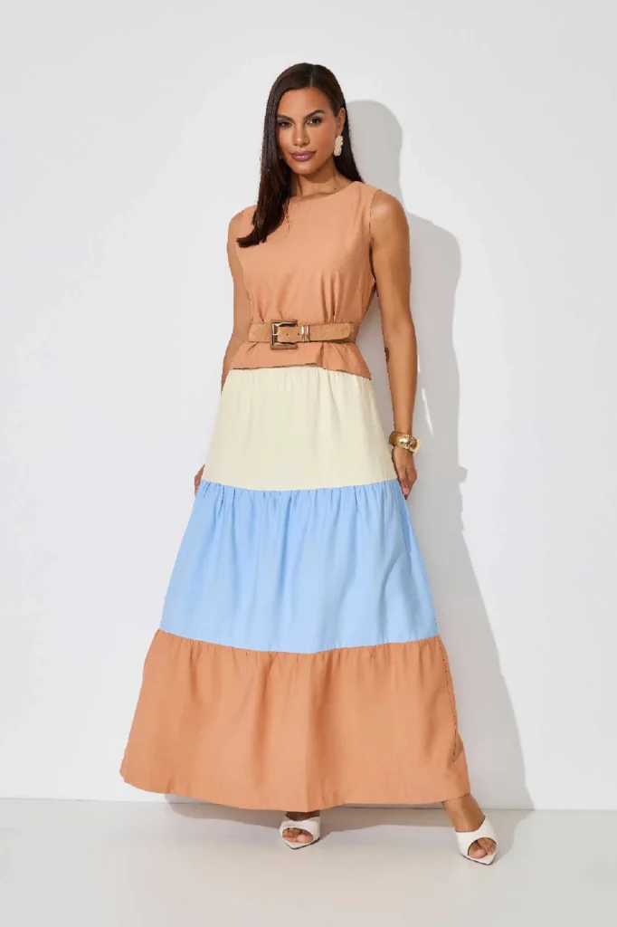 cinto de couro_com_fivela_quadrada