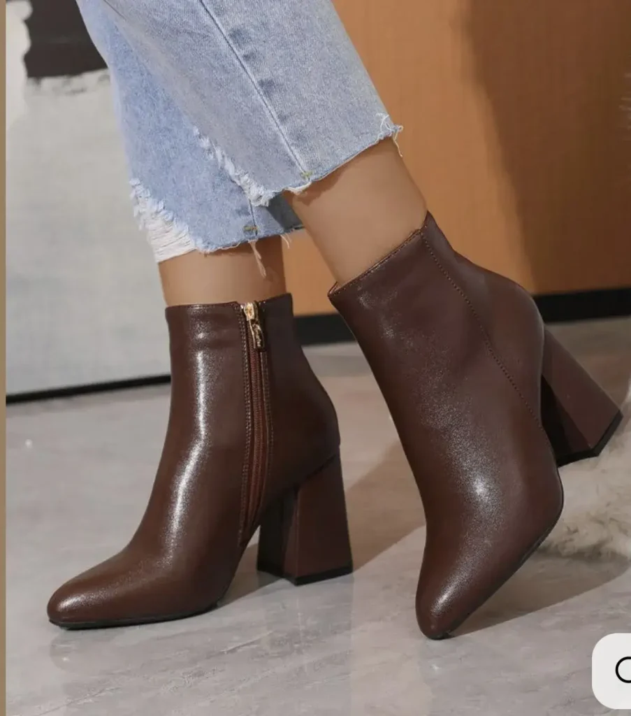 Bota Cano Curto Marrom Salto Quadrado