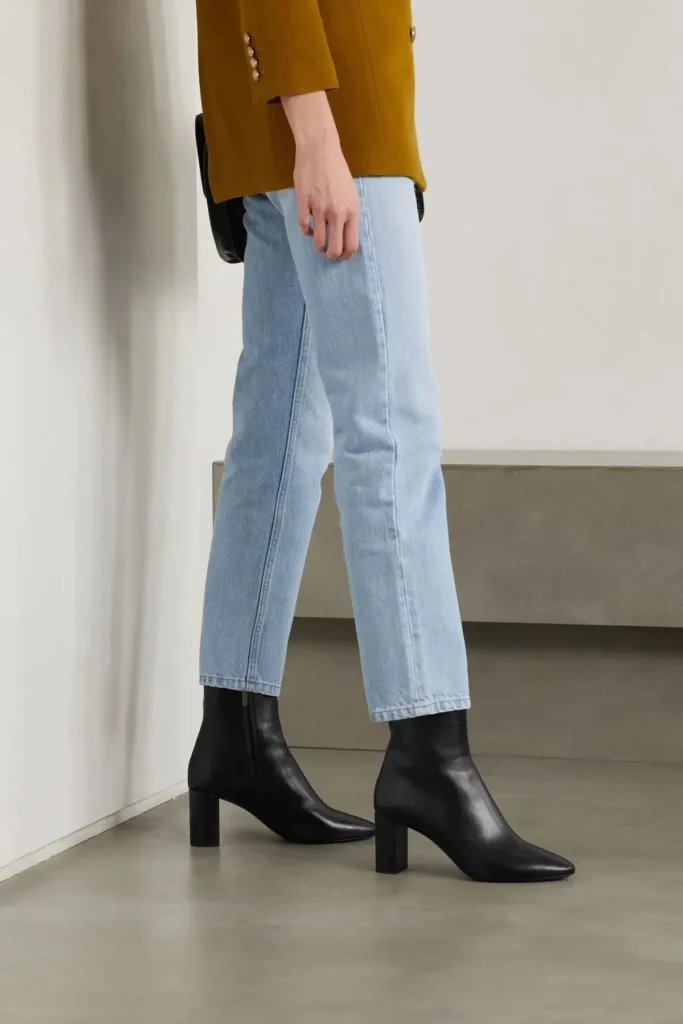 Bota Preta Lisa de Couro