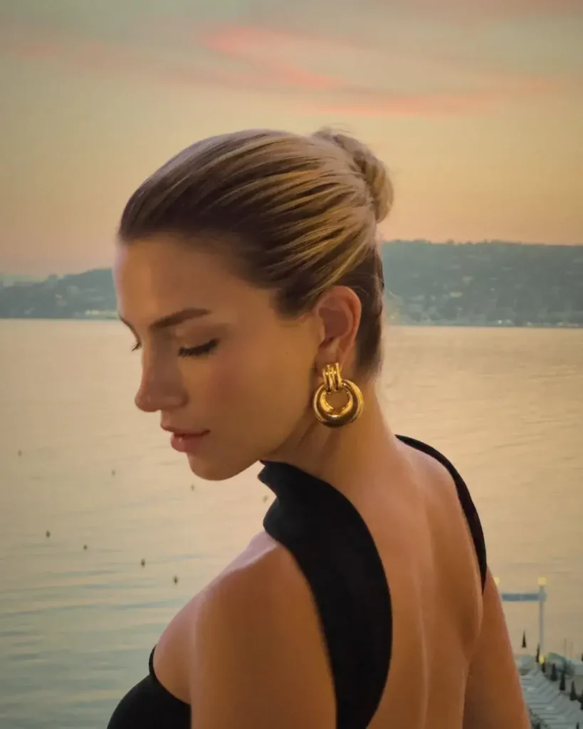 Brincos Statement Dourado