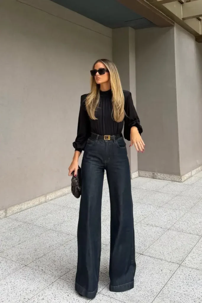 Calça Jeans Lavagem Escura com Camisa Preta