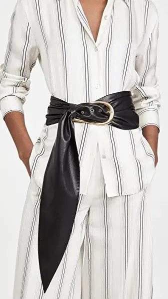 Cinto de Couro Preto com Metal e Tira