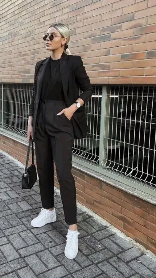 Look Alfaiataria com Tênis