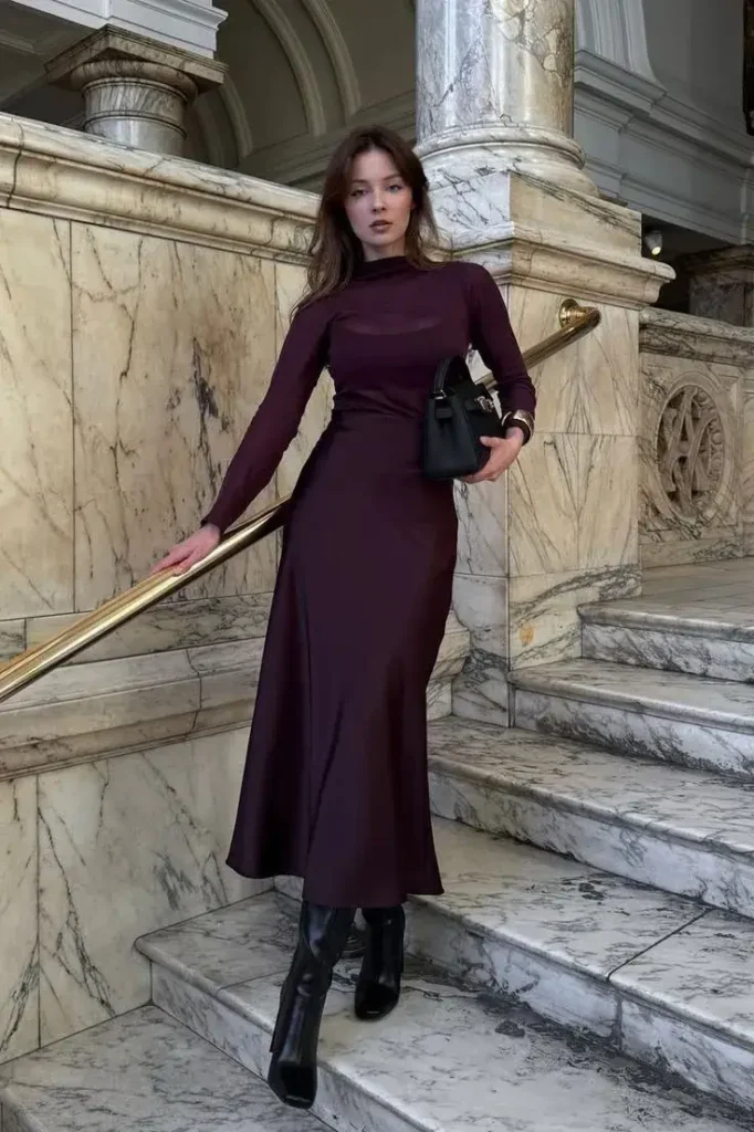 Vestido Longo com Mangas - Ameixa Negra e Botas