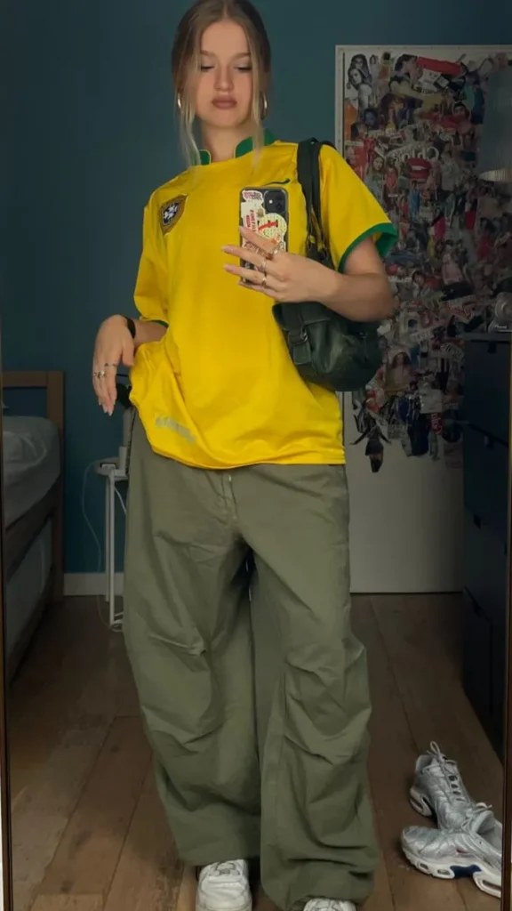 Camisa da Seleção com Calça Verde e Tênis